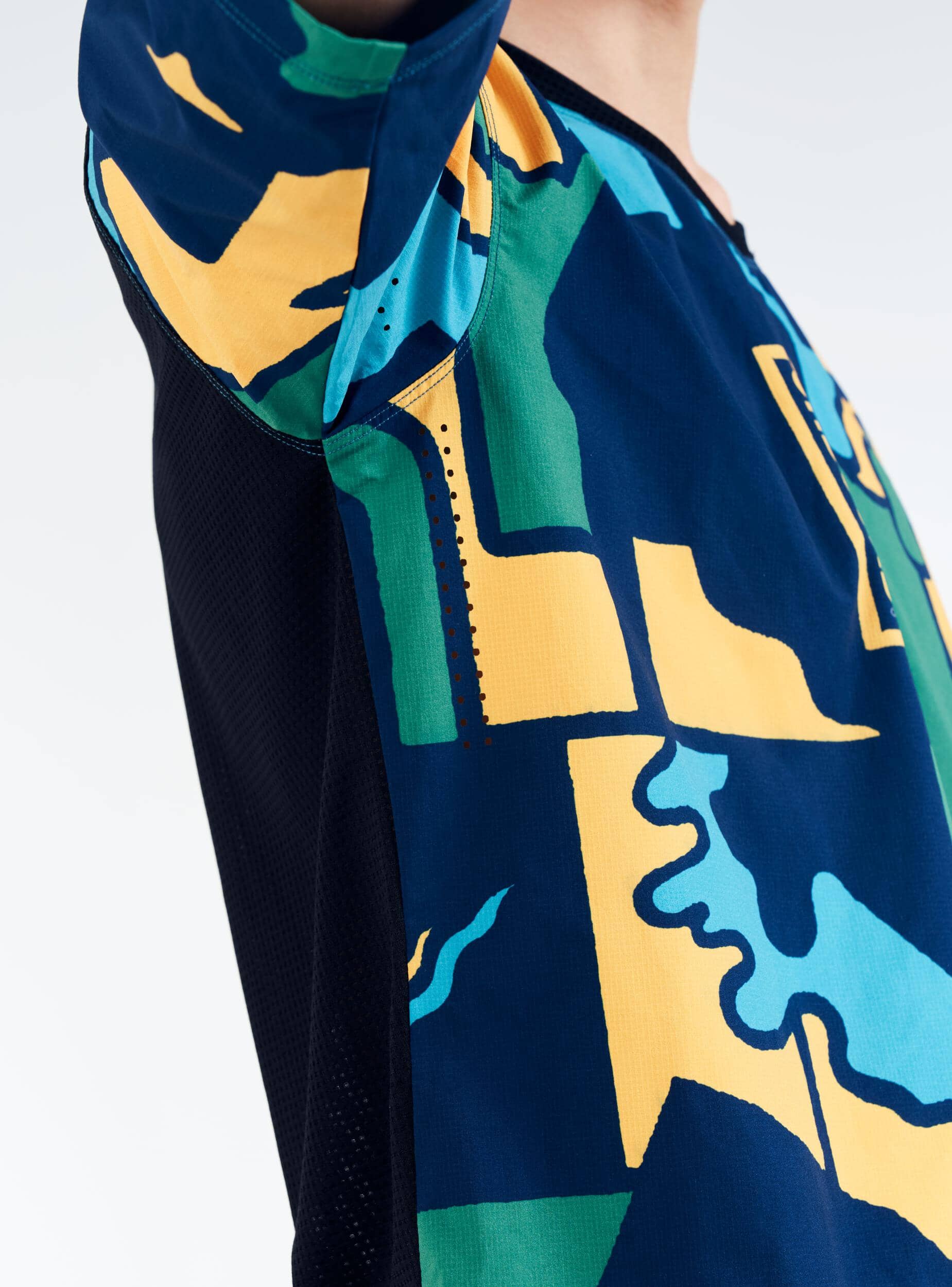Men's ADV Unbound XT Cycling Jersey - Multi Swale - Image 4