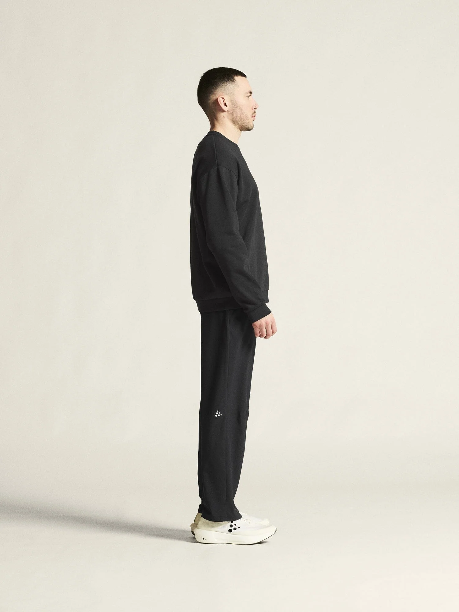 Men's Community 2.0 R Neck - Black - Image 4
