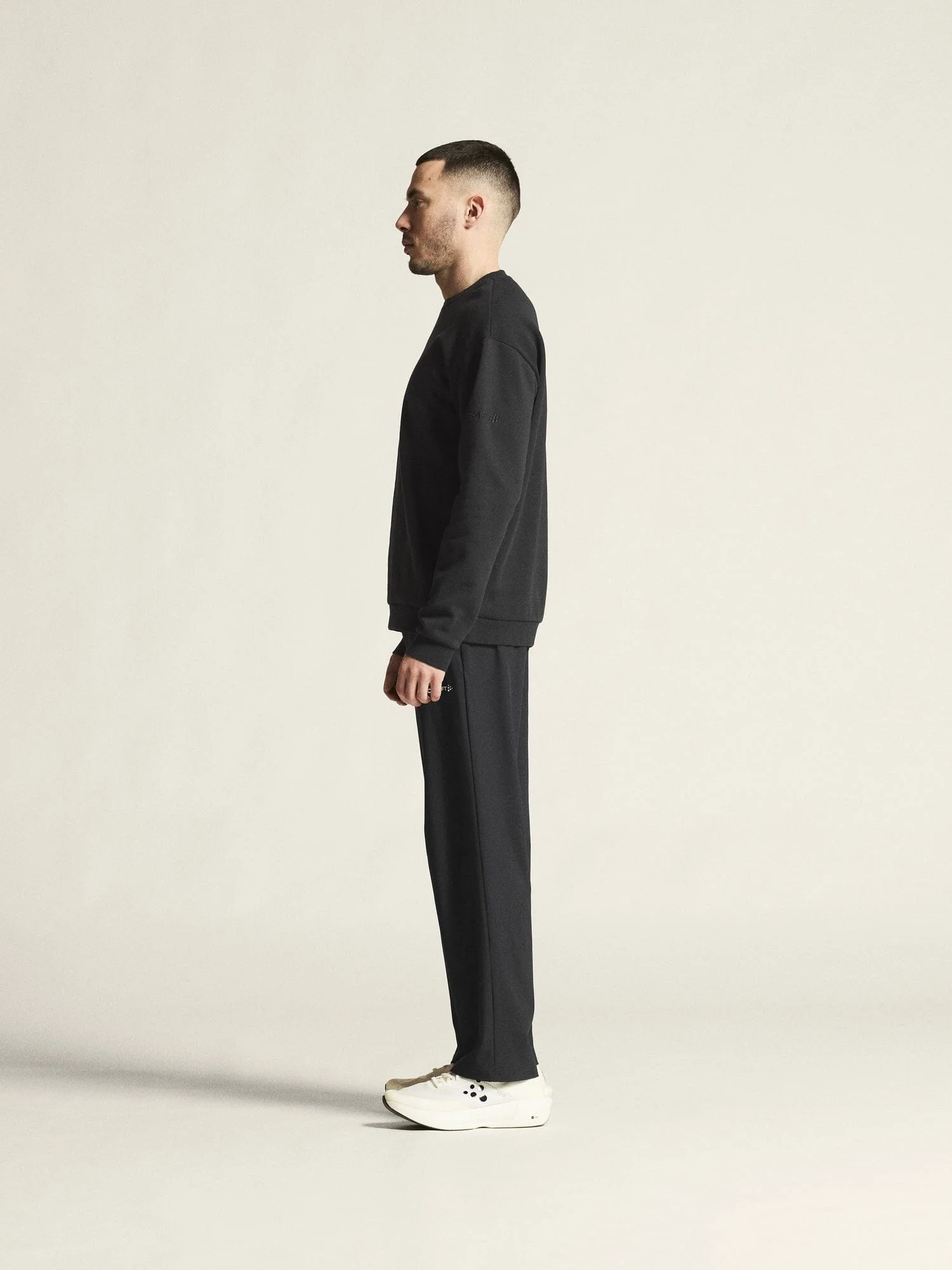 Men's Community 2.0 R Neck - Black - Image 5