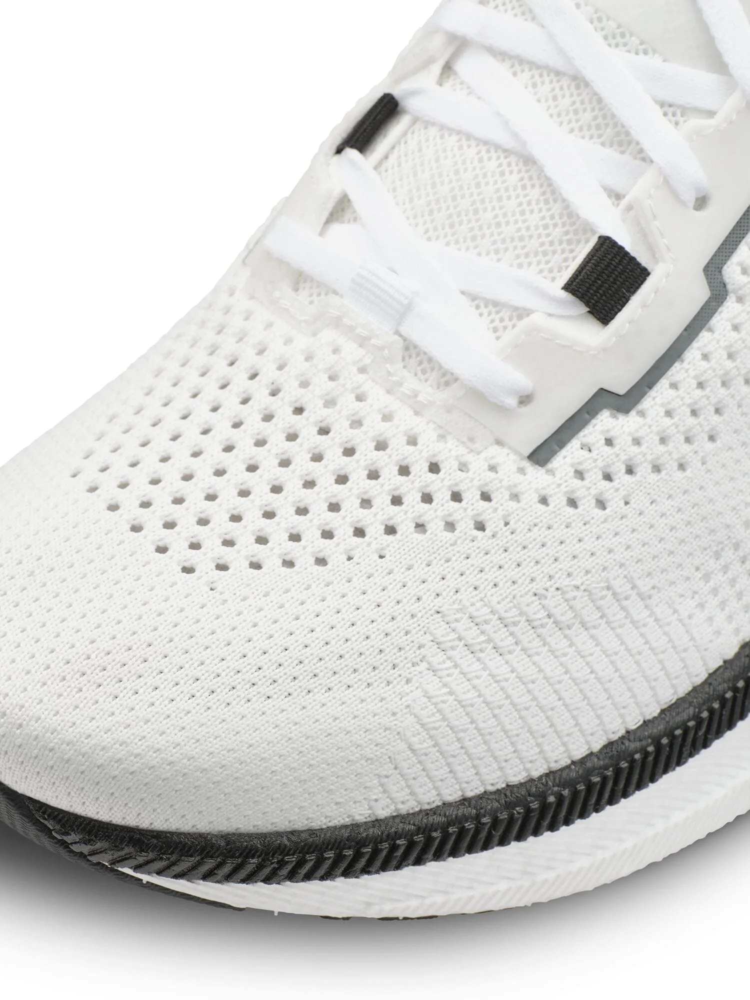 Men's Endurance 3 Running Shoe - White - Image 3