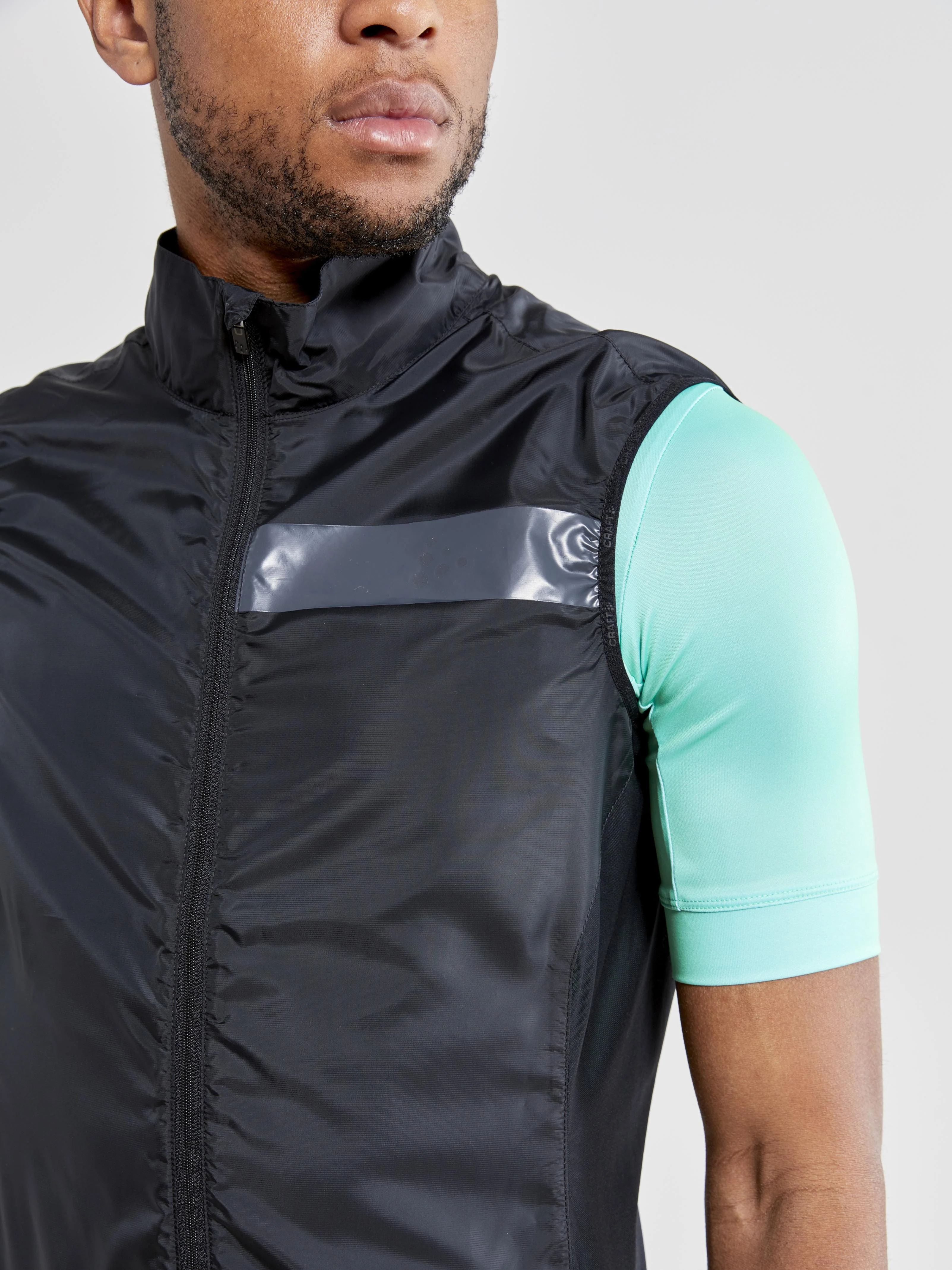 Men's Essence Light Wind Cycling Vest - Black - Image 3