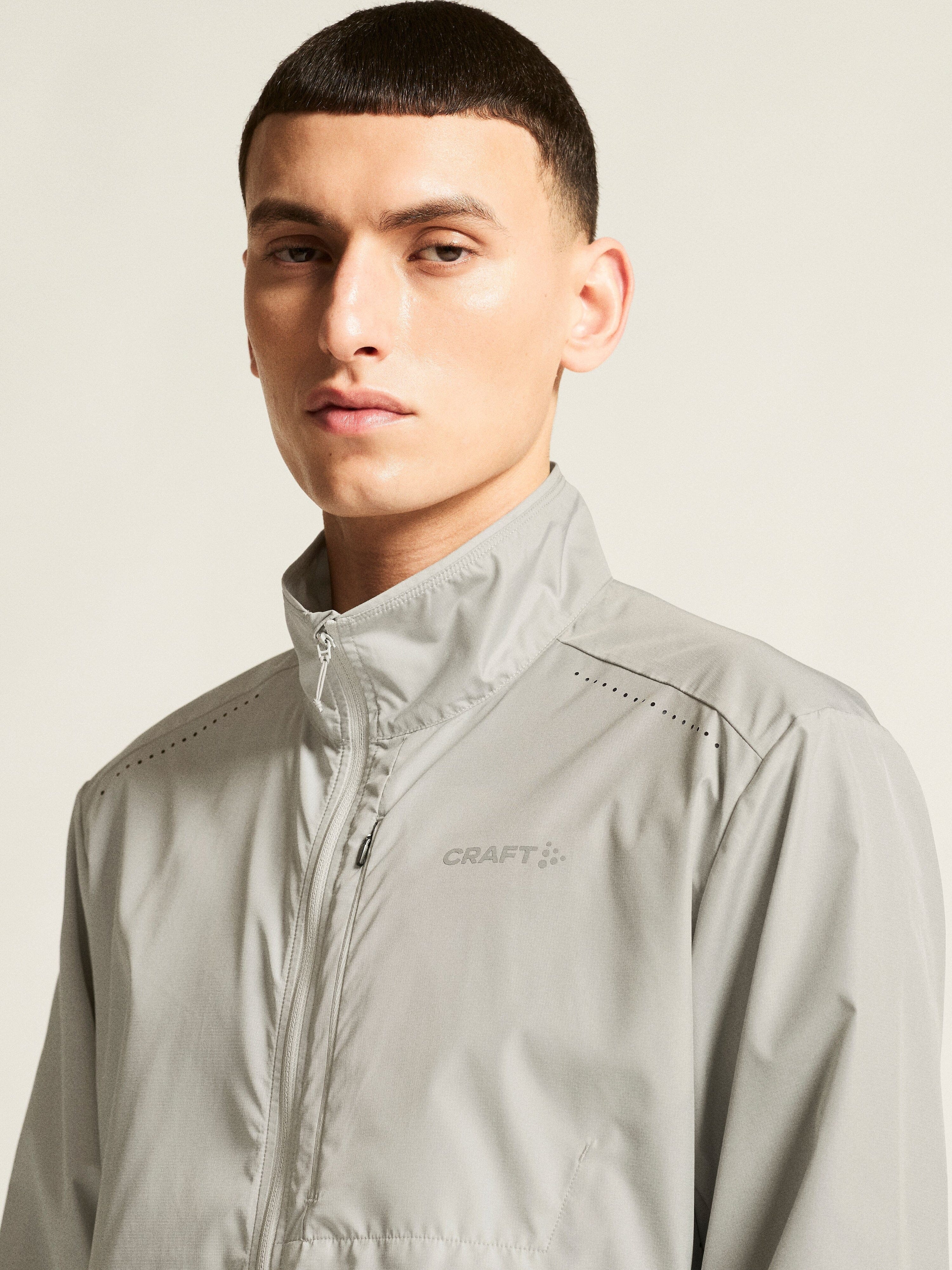 Men's Essence Wind Jacket 2 - Cloud - Image 3