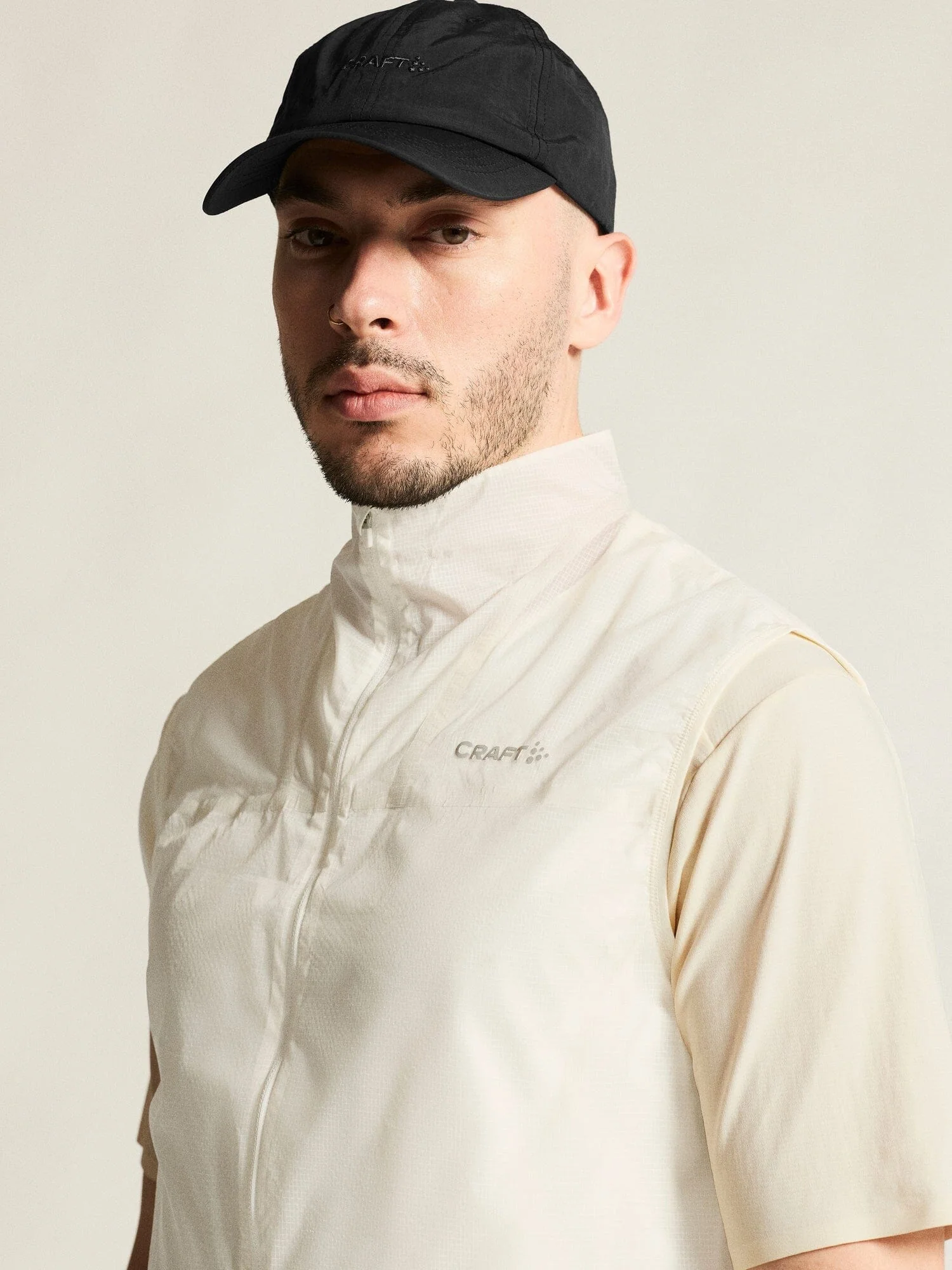 Men's Hypervent Light Wind Vest - Tofu - Image 3