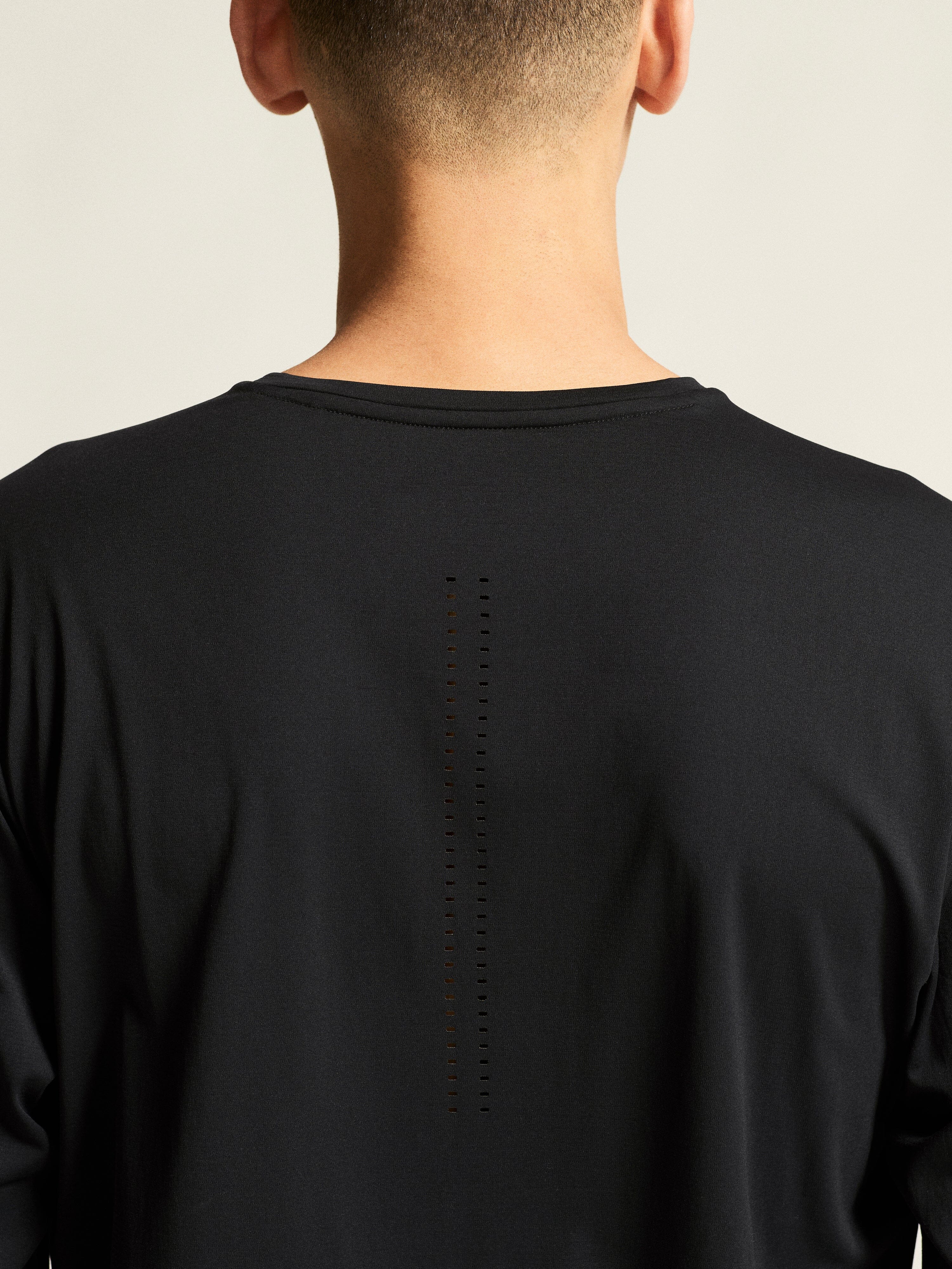 Men's Hypervent Longsleeve - Black - Image 4