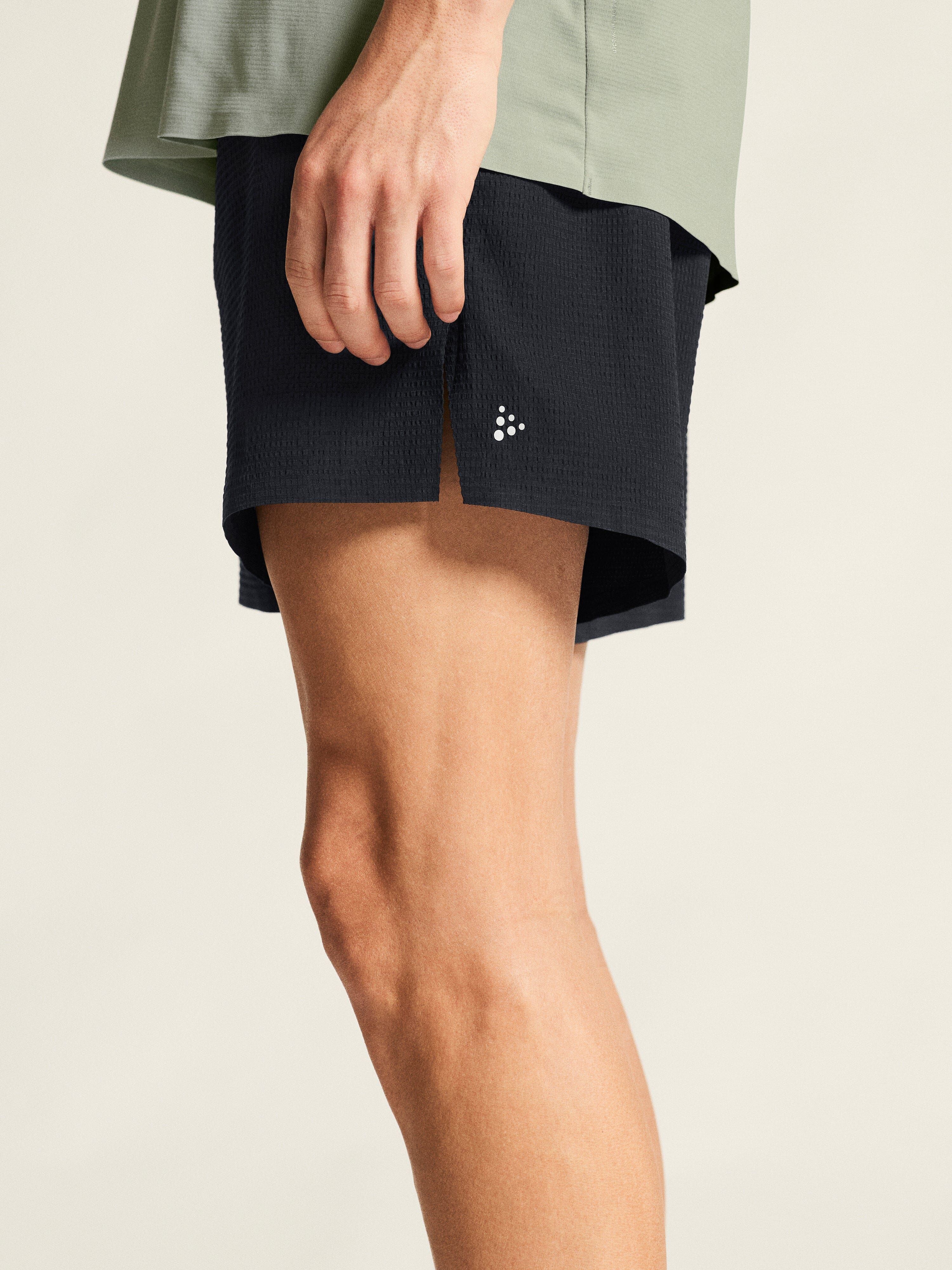 Men's Hypervent Structure Shorts - Black - Image 4