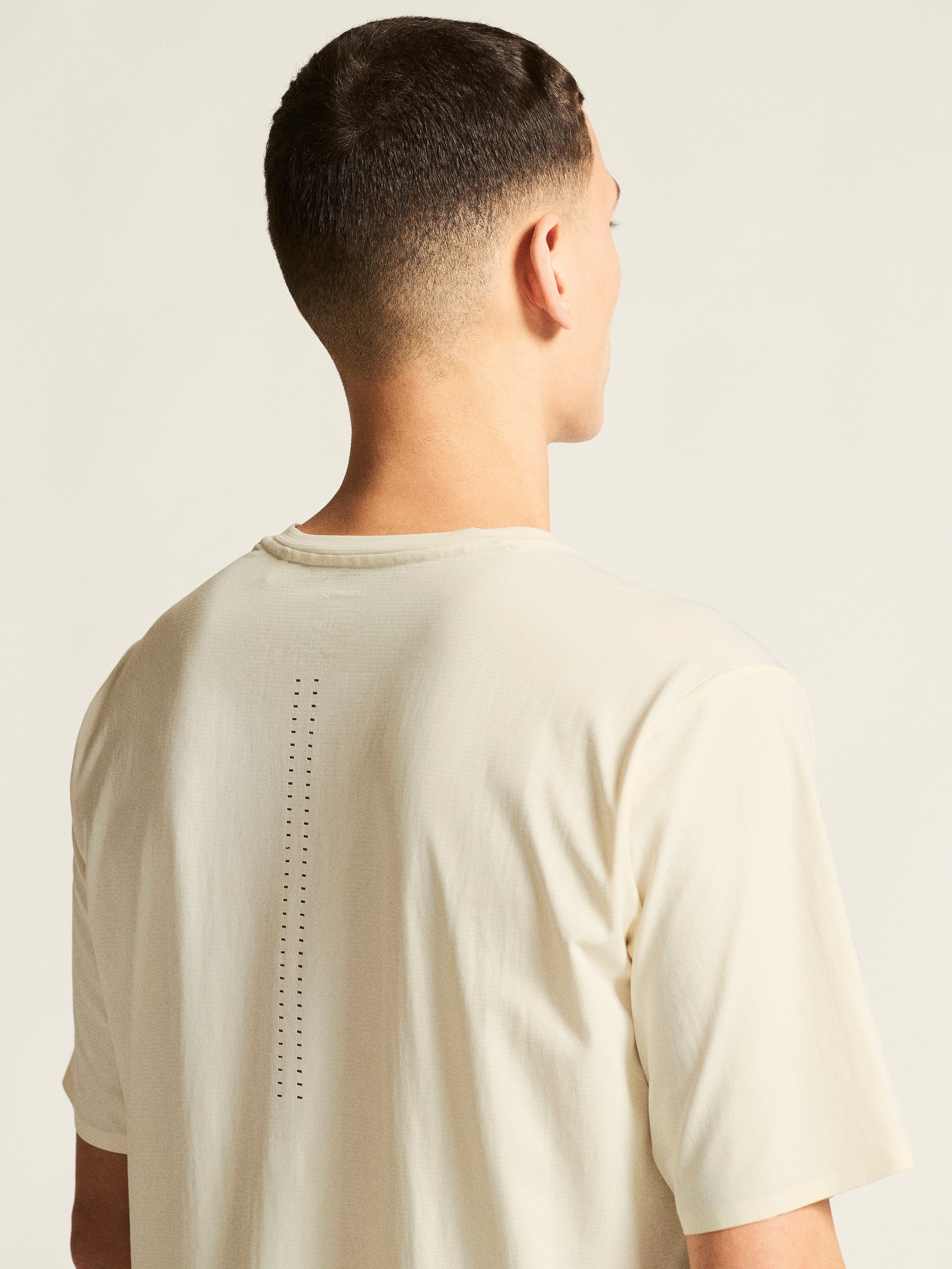 Men's Hypervent Tee - Tofu - Image 4