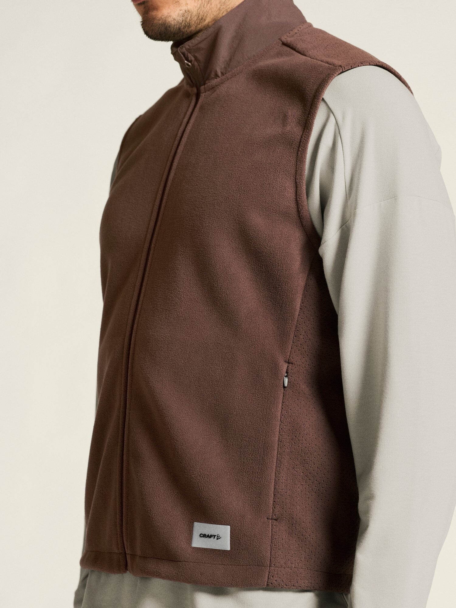Men's SubZ Fleece Running Vest - Prune - Image 4