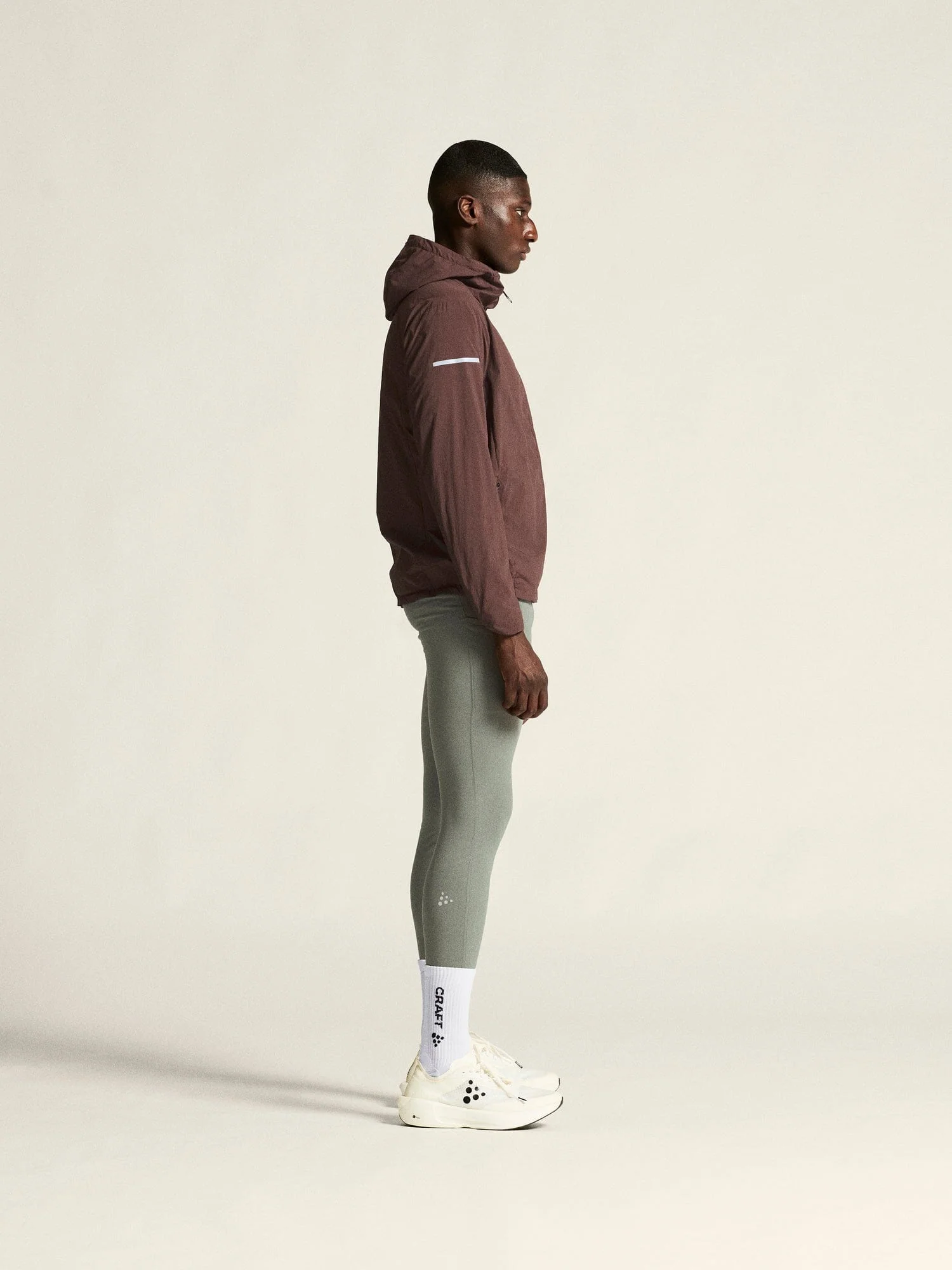 Men's SubZ Light Running Jacket - Prune - Image 8
