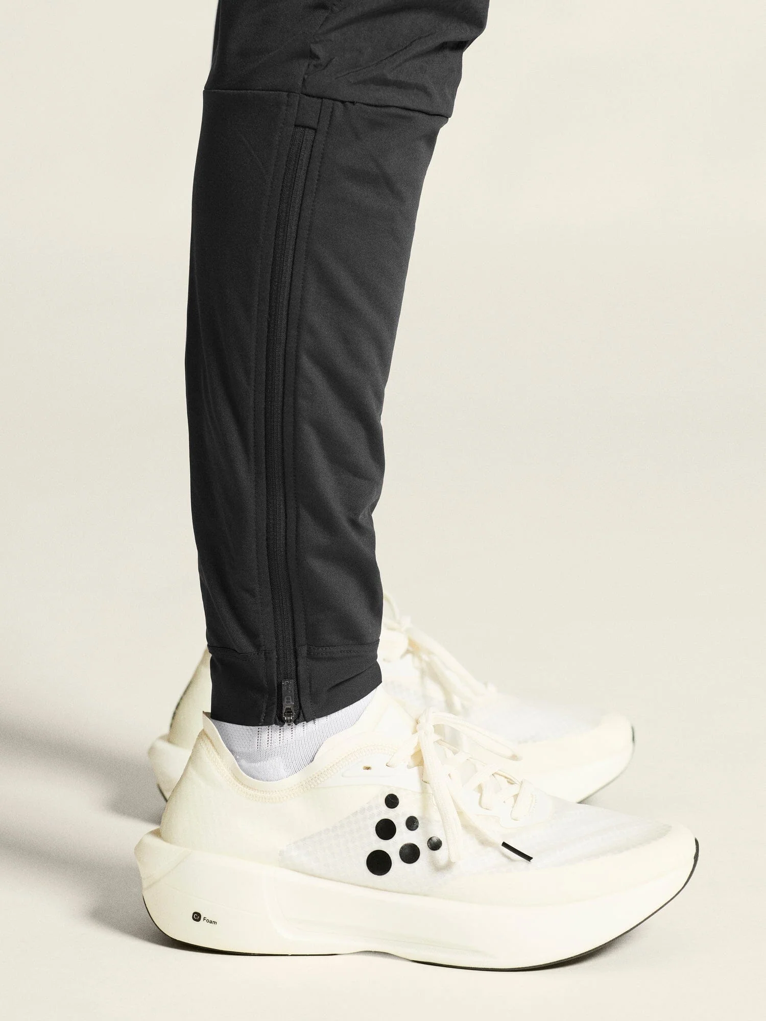 Men's SubZ Running Light Pants - Black - Image 4