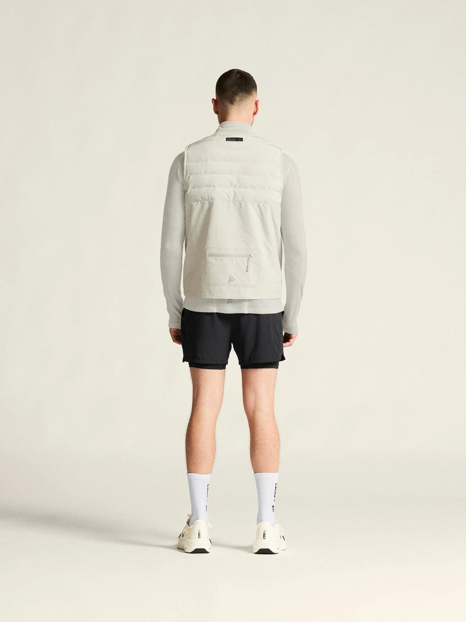 Men's SubZ Running Vest 4 - Cloud - Image 7