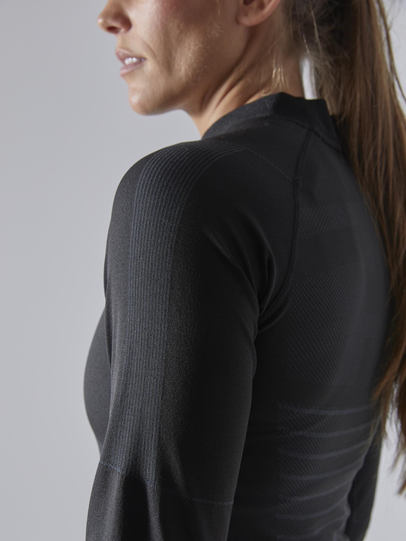 Women's Active Intensity Baselayer - BLACK/ASPHALT - Image 4