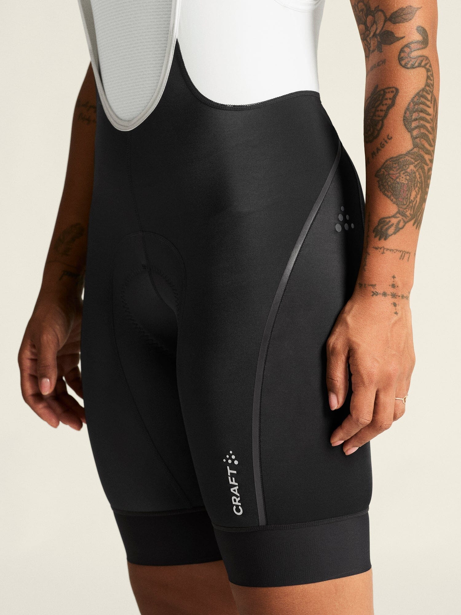 Women's ADV Endur Bib Shorts - Black - Image 3