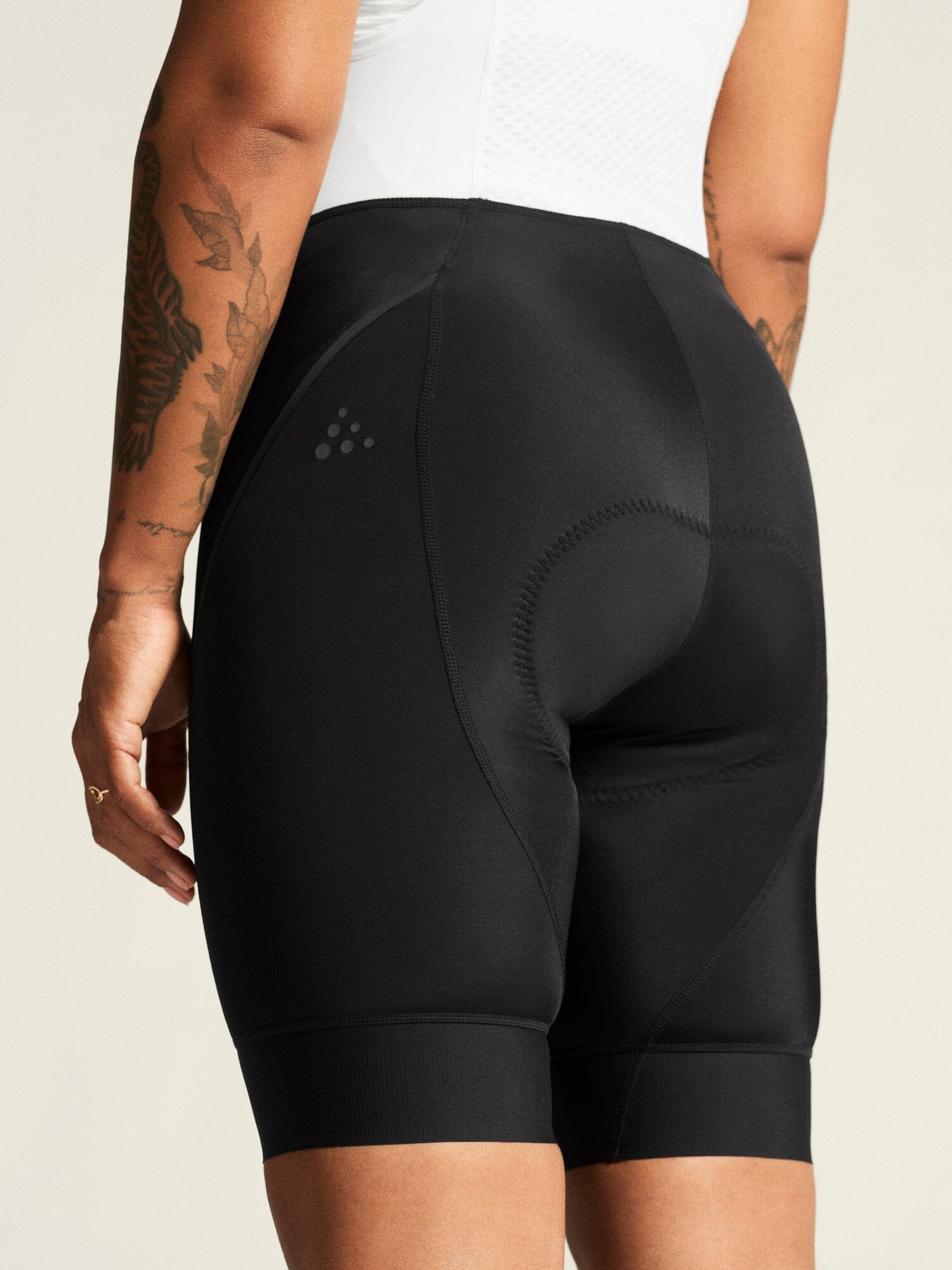 Women's ADV Endur Bib Shorts - Black - Image 4