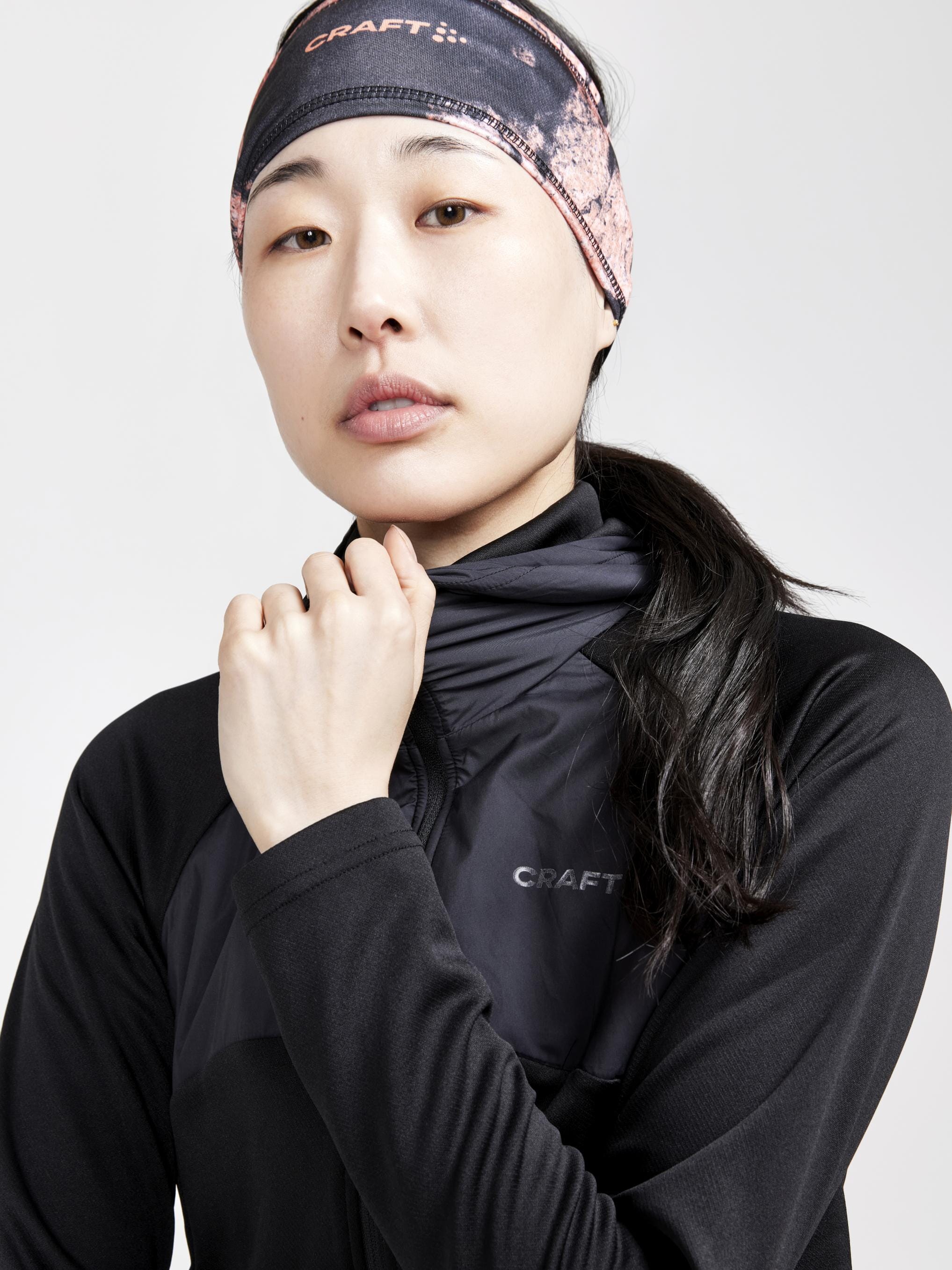 Women's ADV Essence Jersey Hood Jacket - Black - Image 2