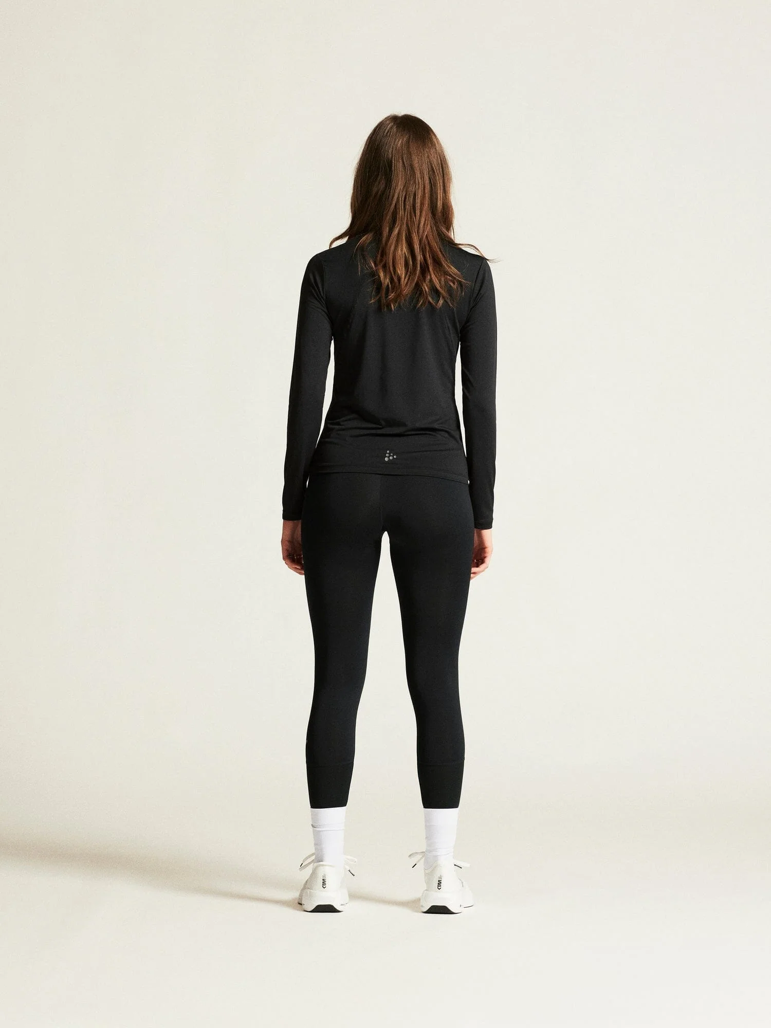 Women's Adv Essence LS Tee 2 - Black - Image 6