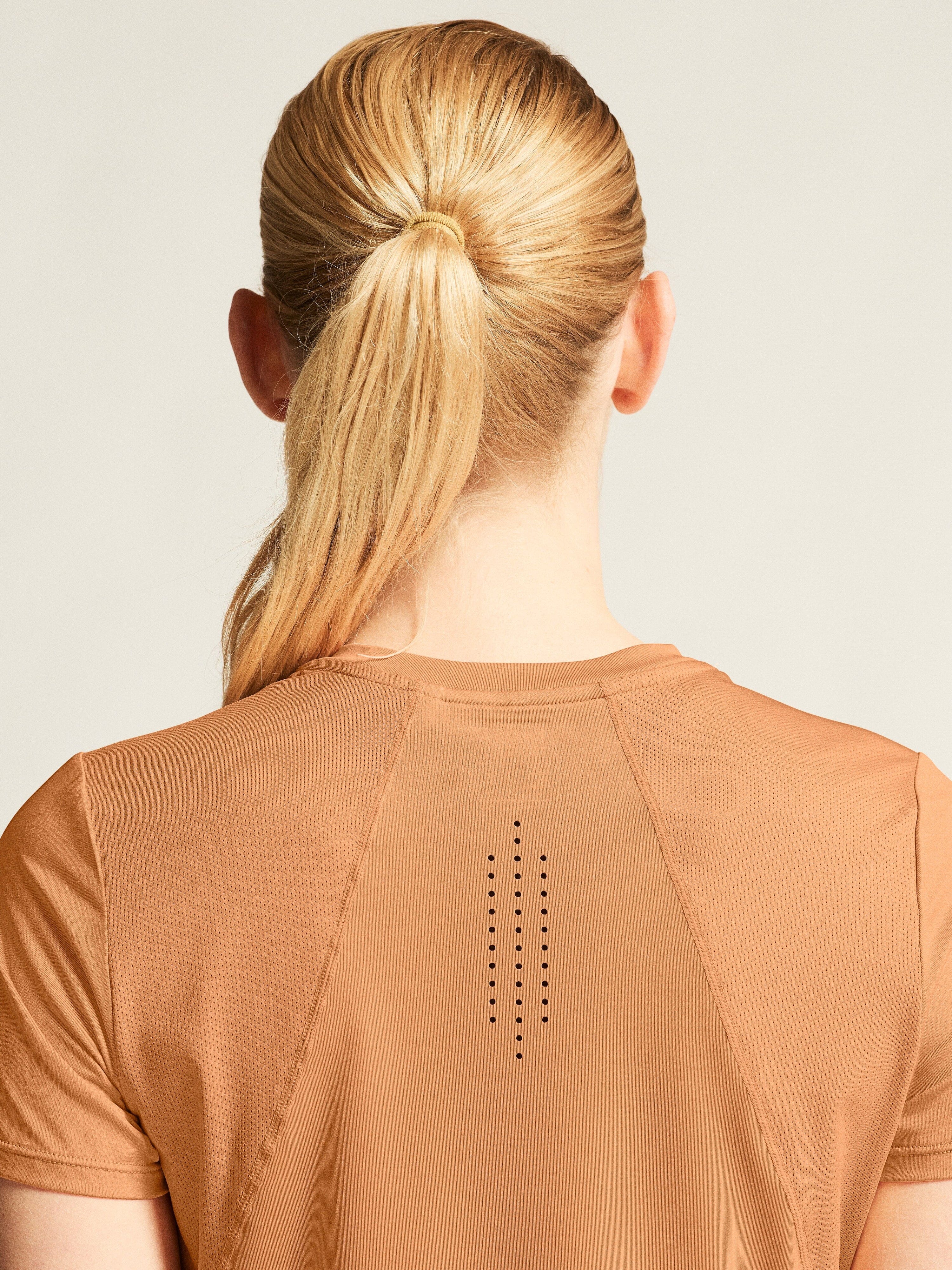 Women's Adv Essence SS Tee 2 - Apricot - Image 4