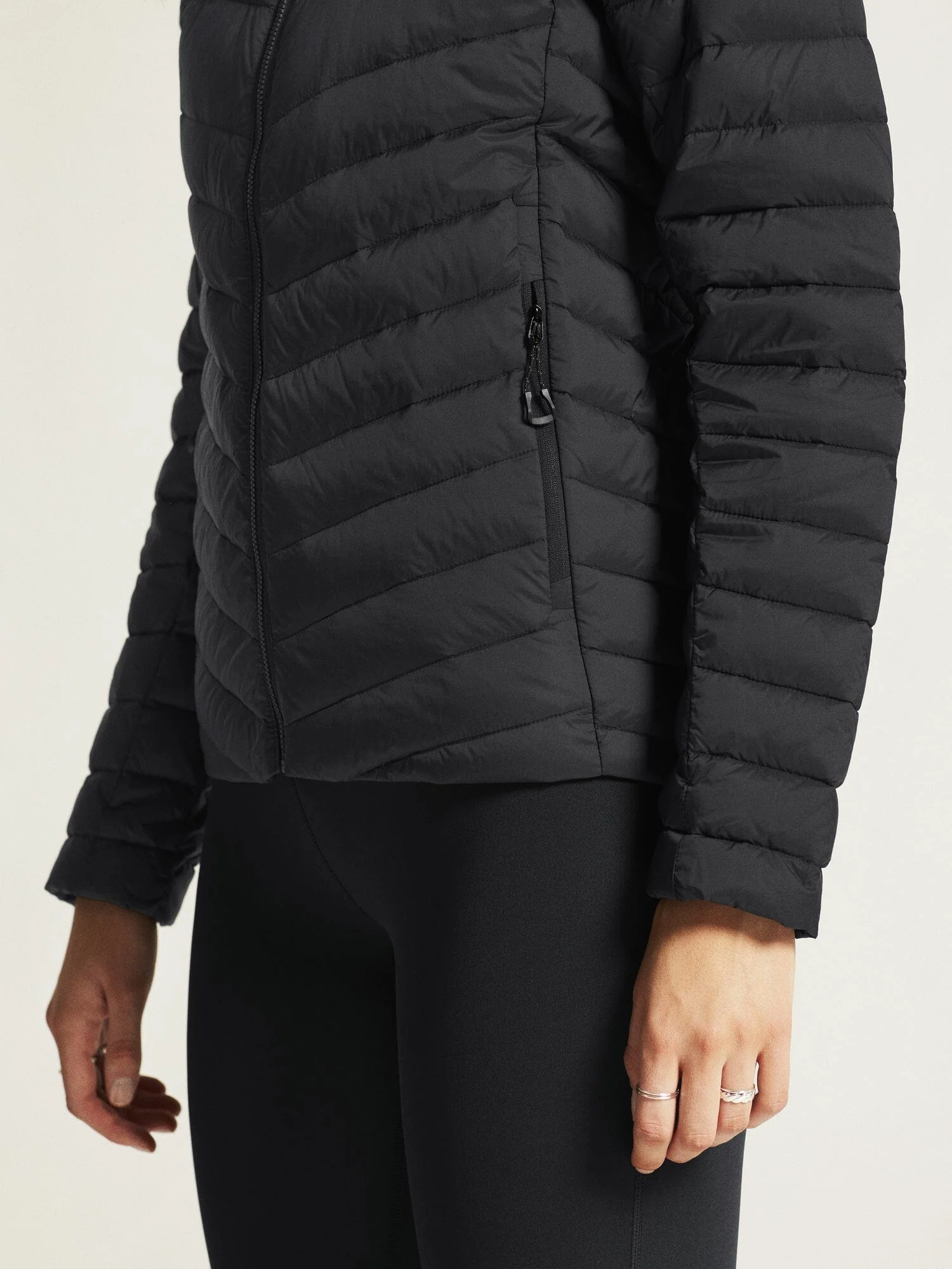 Women's ADV Explore Light Down Jacket - Black - Image 5