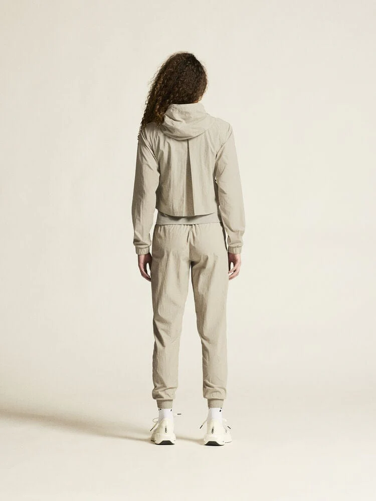 Women's ADV Join Windbreaker - Hay - Image 6