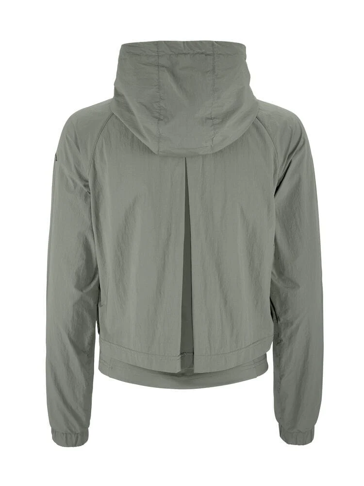 Women's ADV Join Windbreaker - Leaf - Image 11