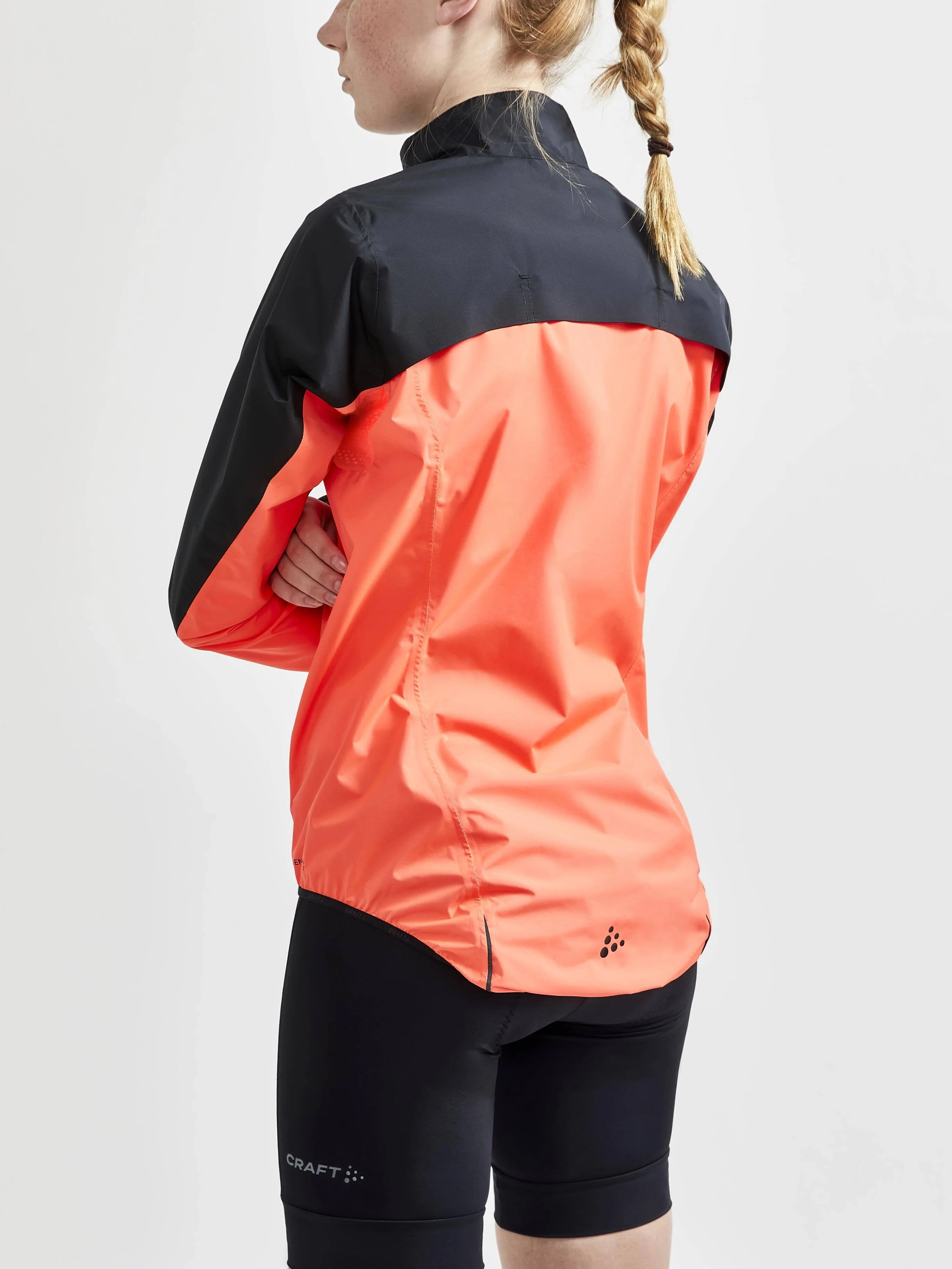 Women's Core Endur Hydro Cycling Jacket - BLACK/SHOCK - Image 2