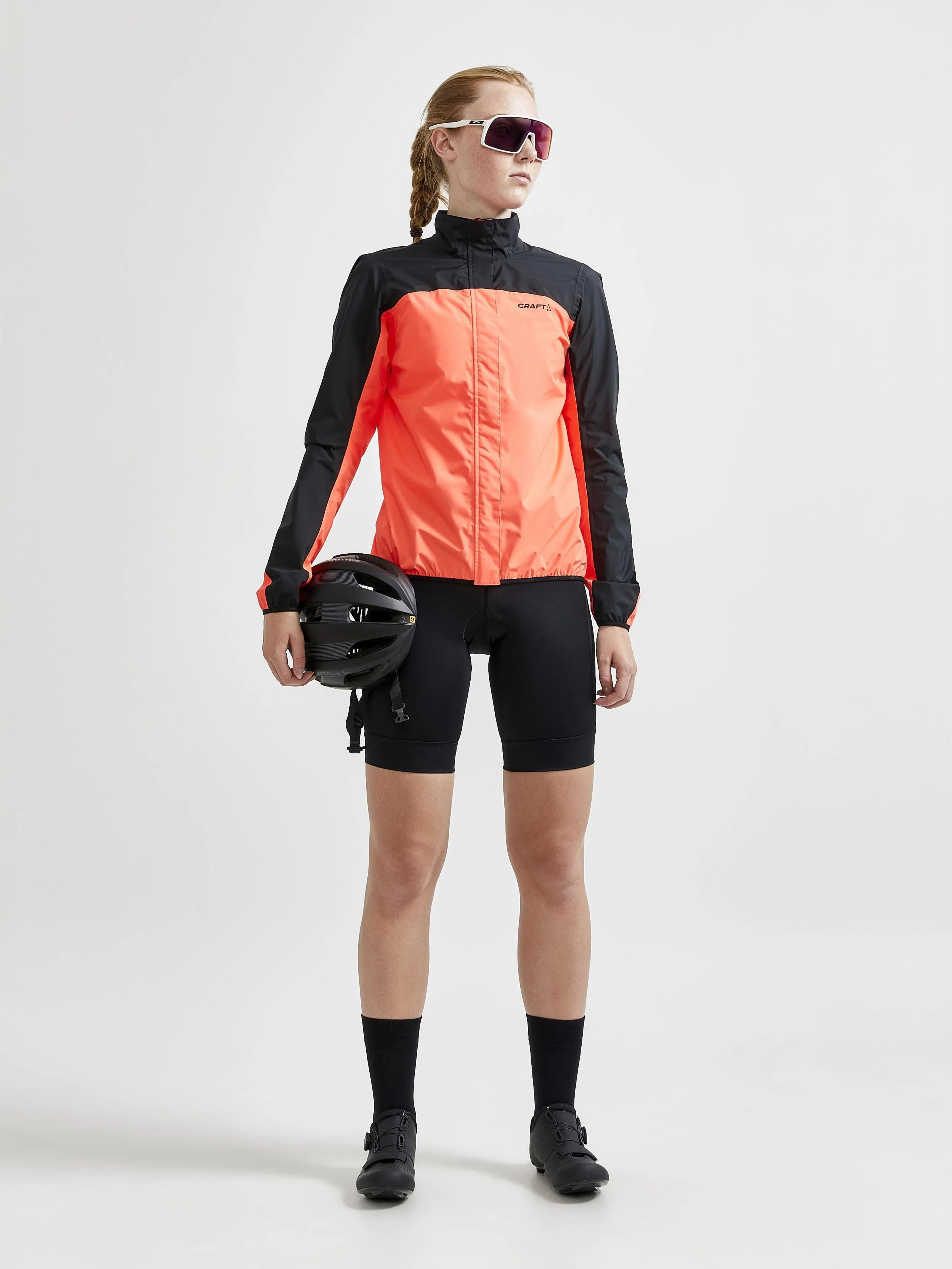 Women's Core Endur Hydro Cycling Jacket - BLACK/SHOCK - Image 5