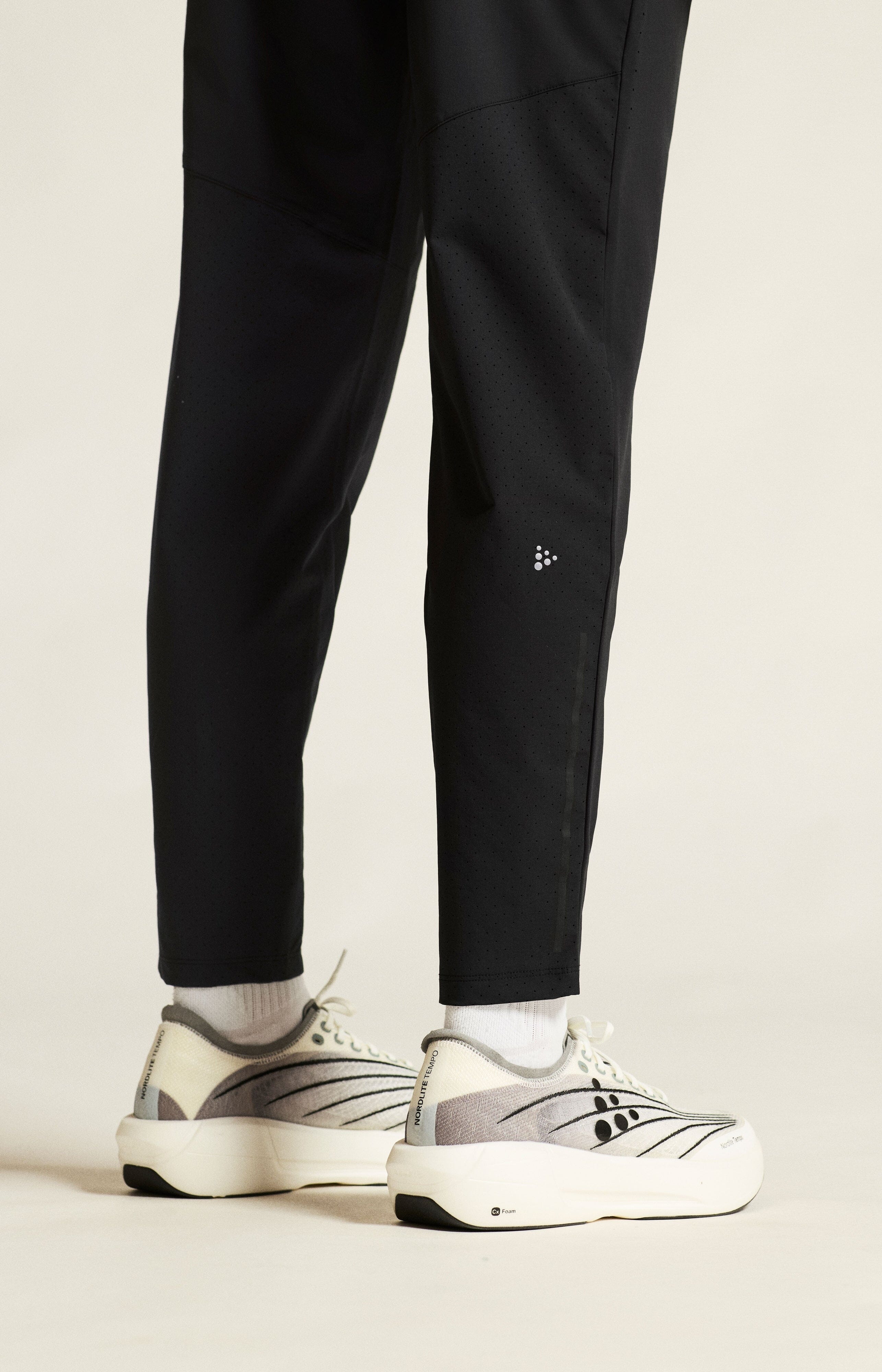 Women's Essence Training Pants 3 - Black - Image 5