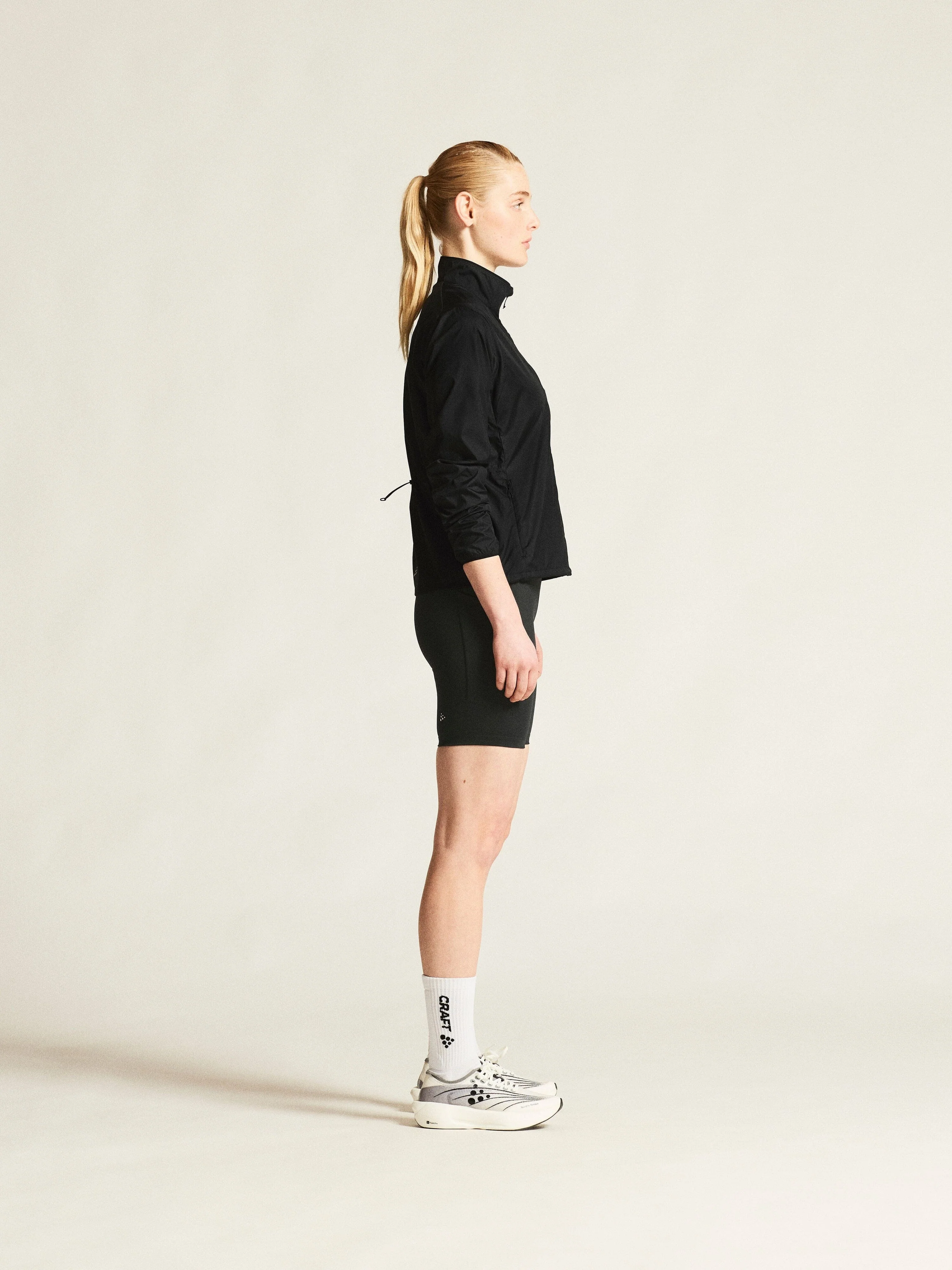 Women's Essence Wind Jacket 2 - Black - Image 6