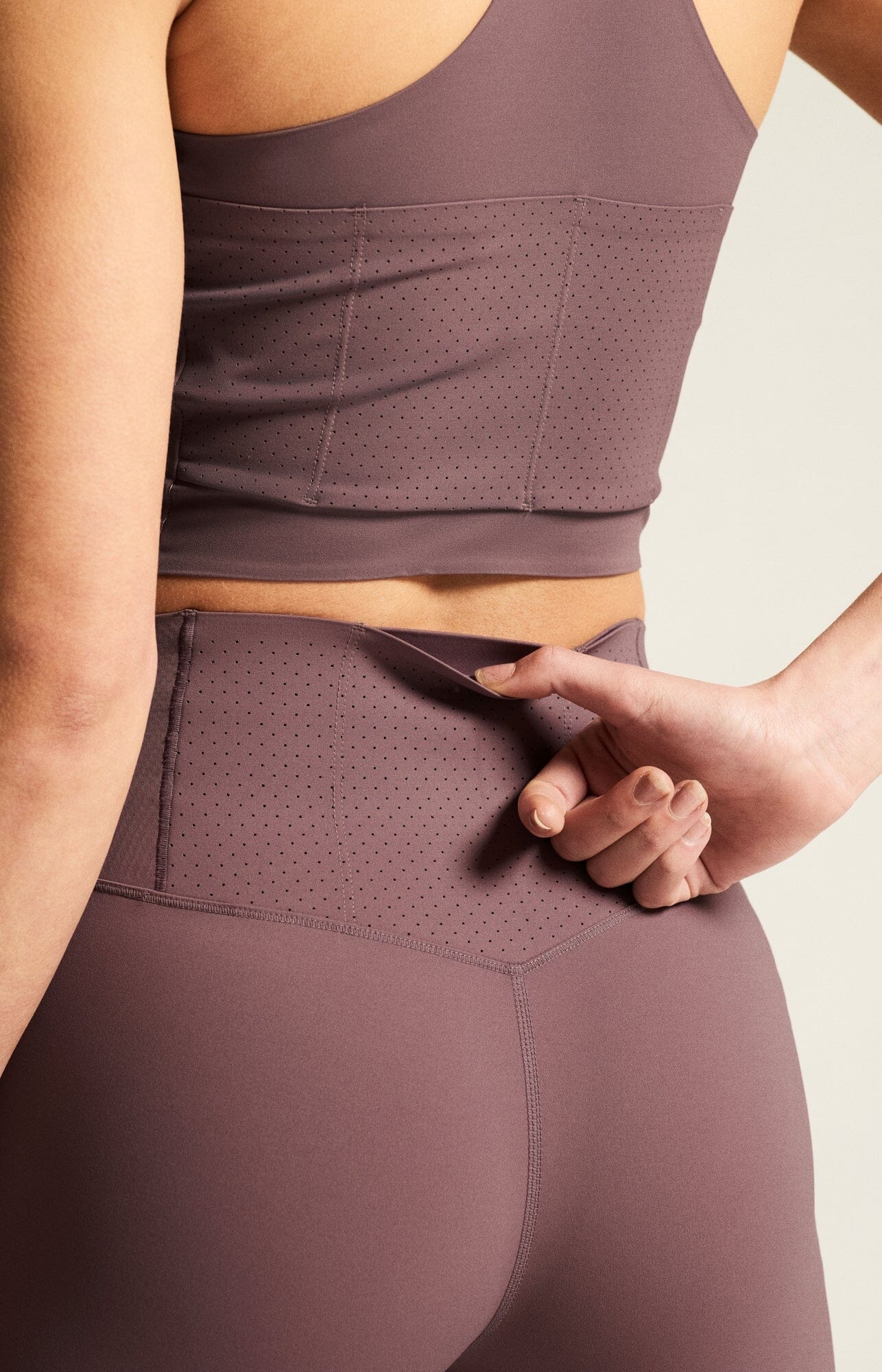Women's Hypervent Tights - Flint - Image 4