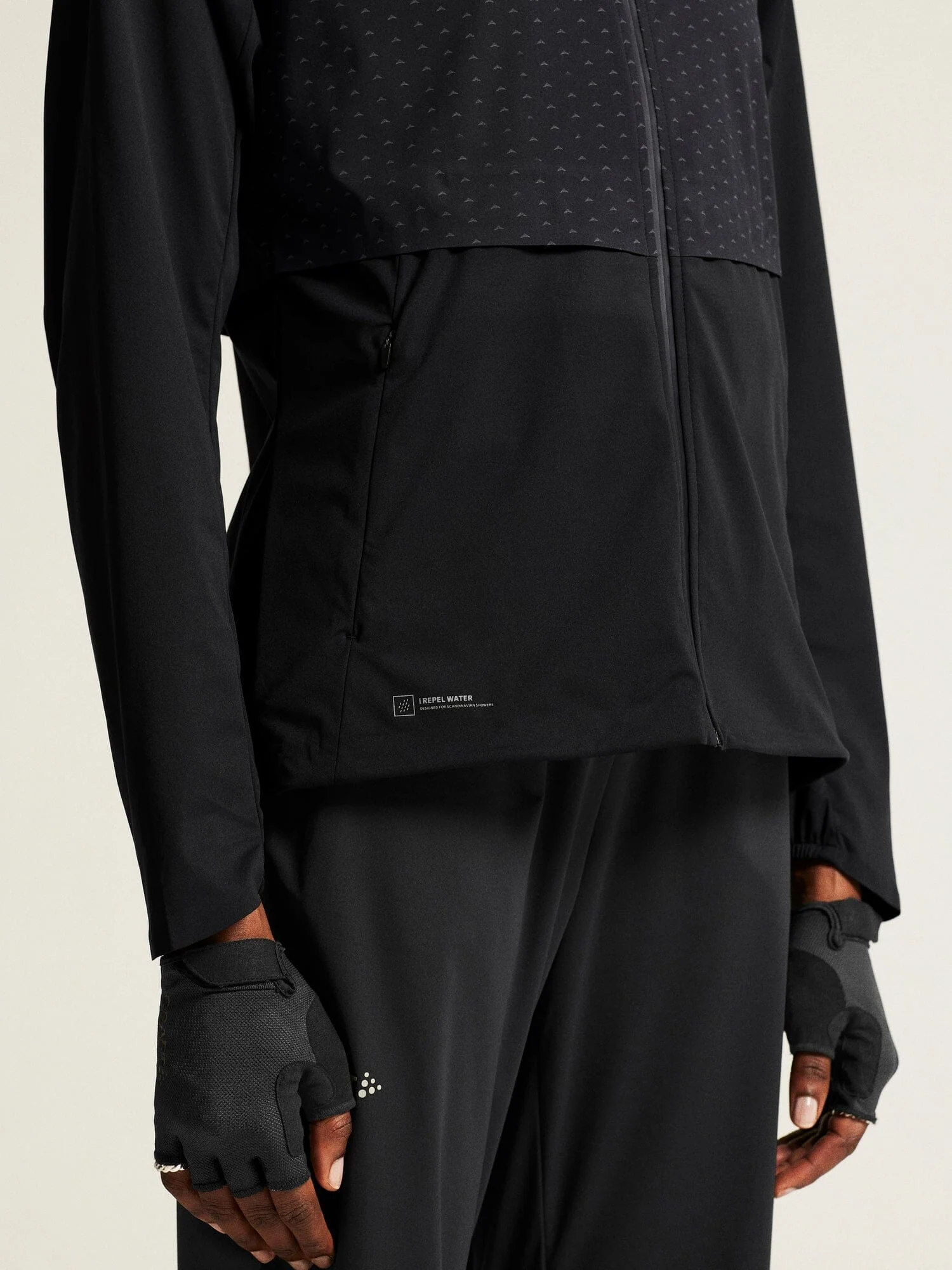 Women's Pro Hydro Lumen Jacket 3 - Black - Image 2