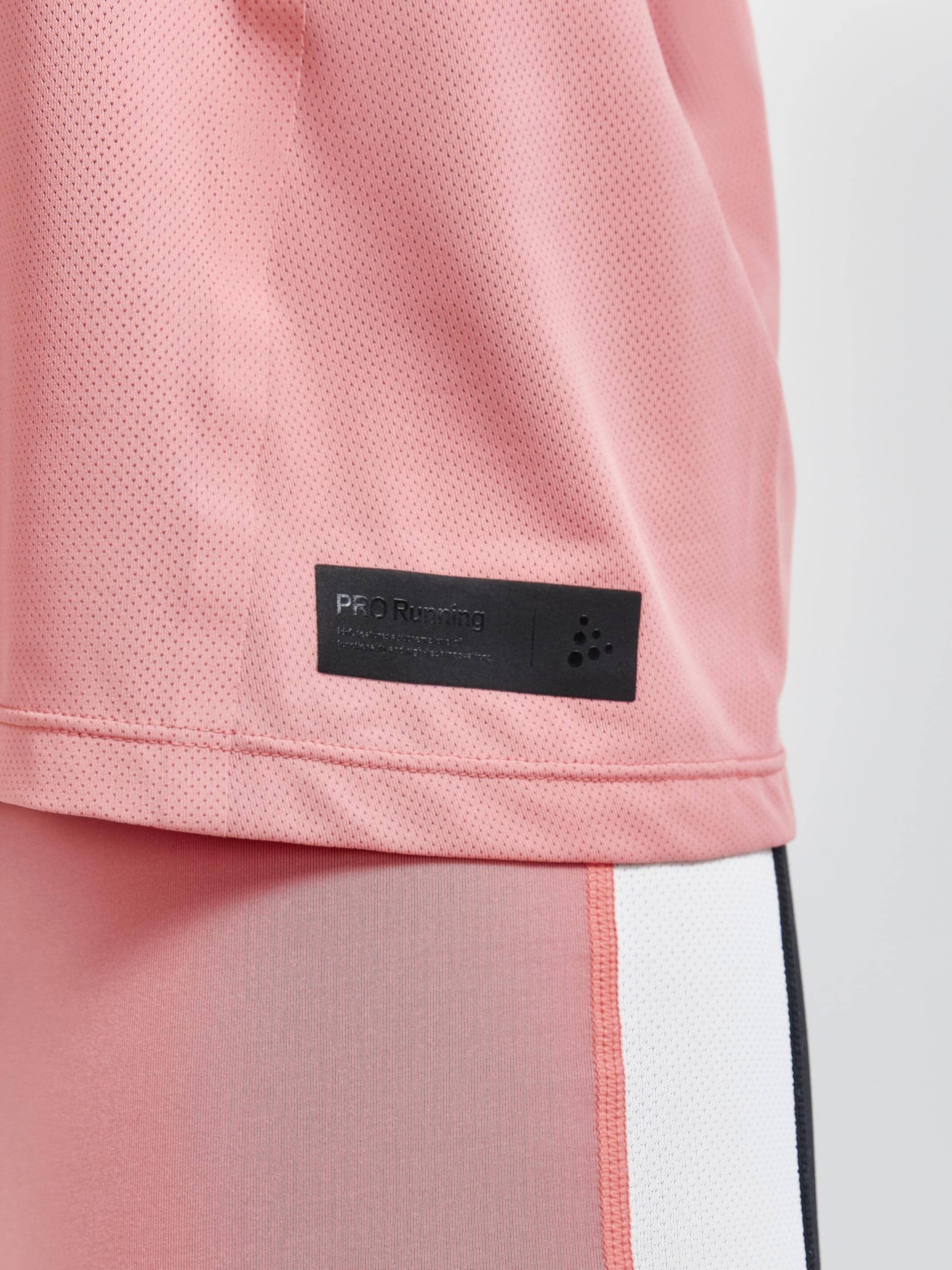 Women's Pro Hypervent Running Singlet - CORAL - Image 4