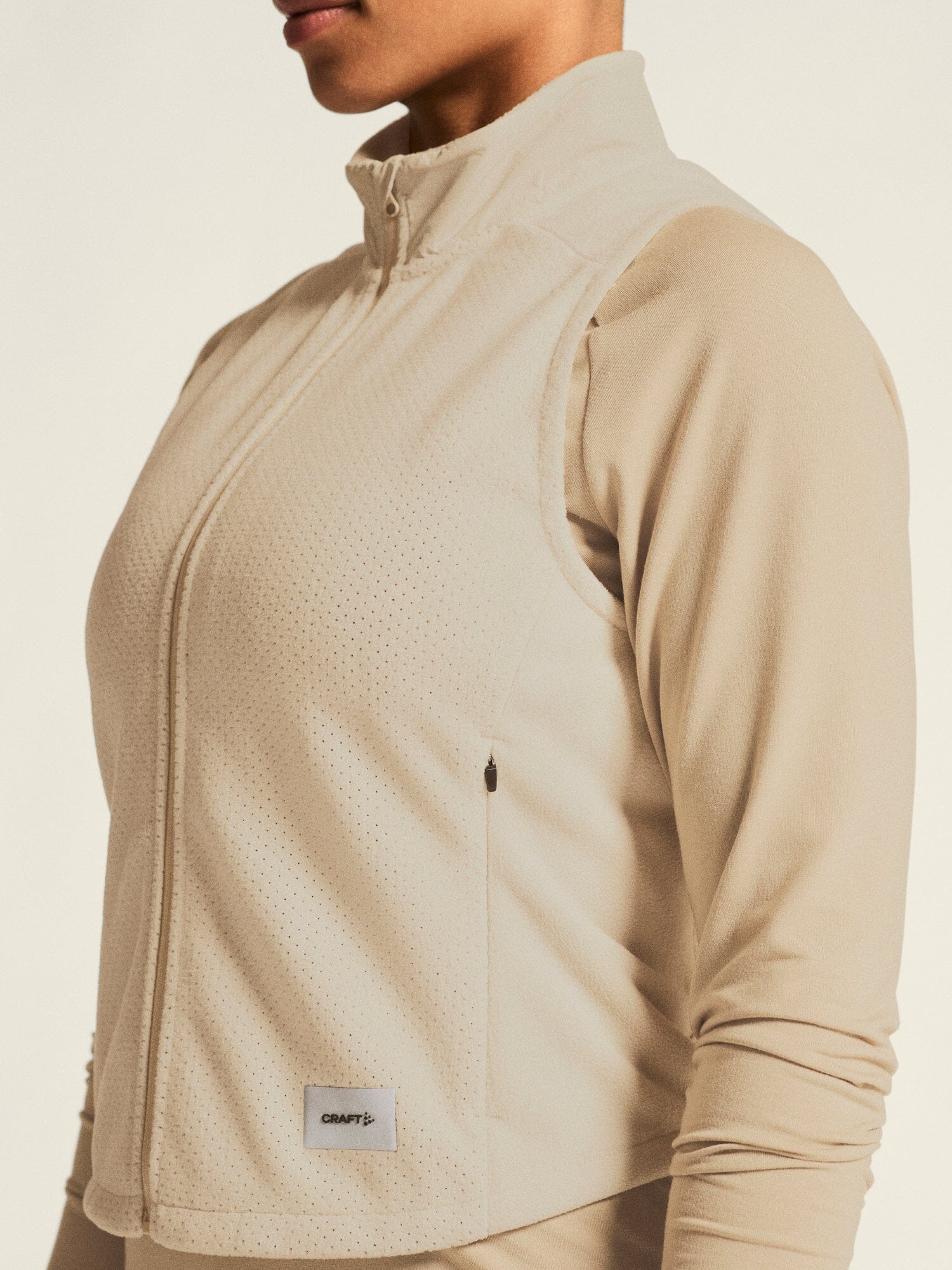 Women's SubZ Fleece Running Vest - Plaster - Image 4