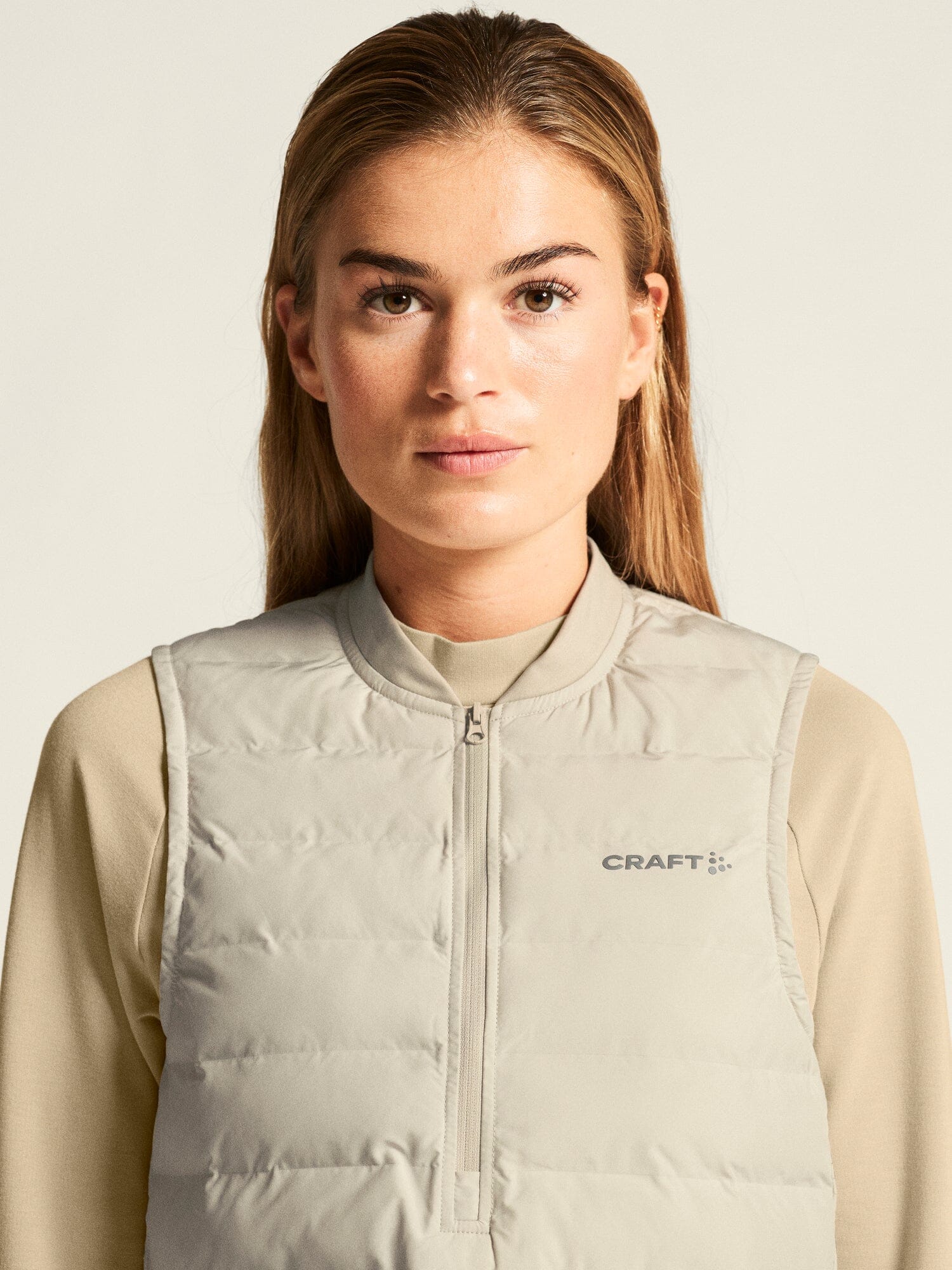 Women's SubZ Running Vest 5 - Plaster - Image 3